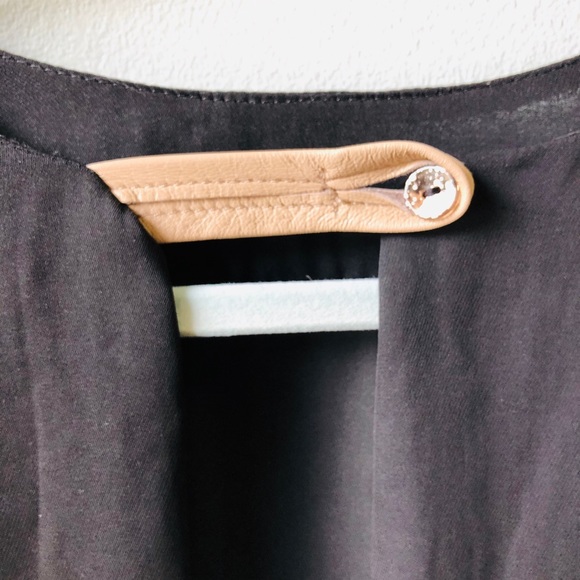 Black blouse - Picture 3 of 4